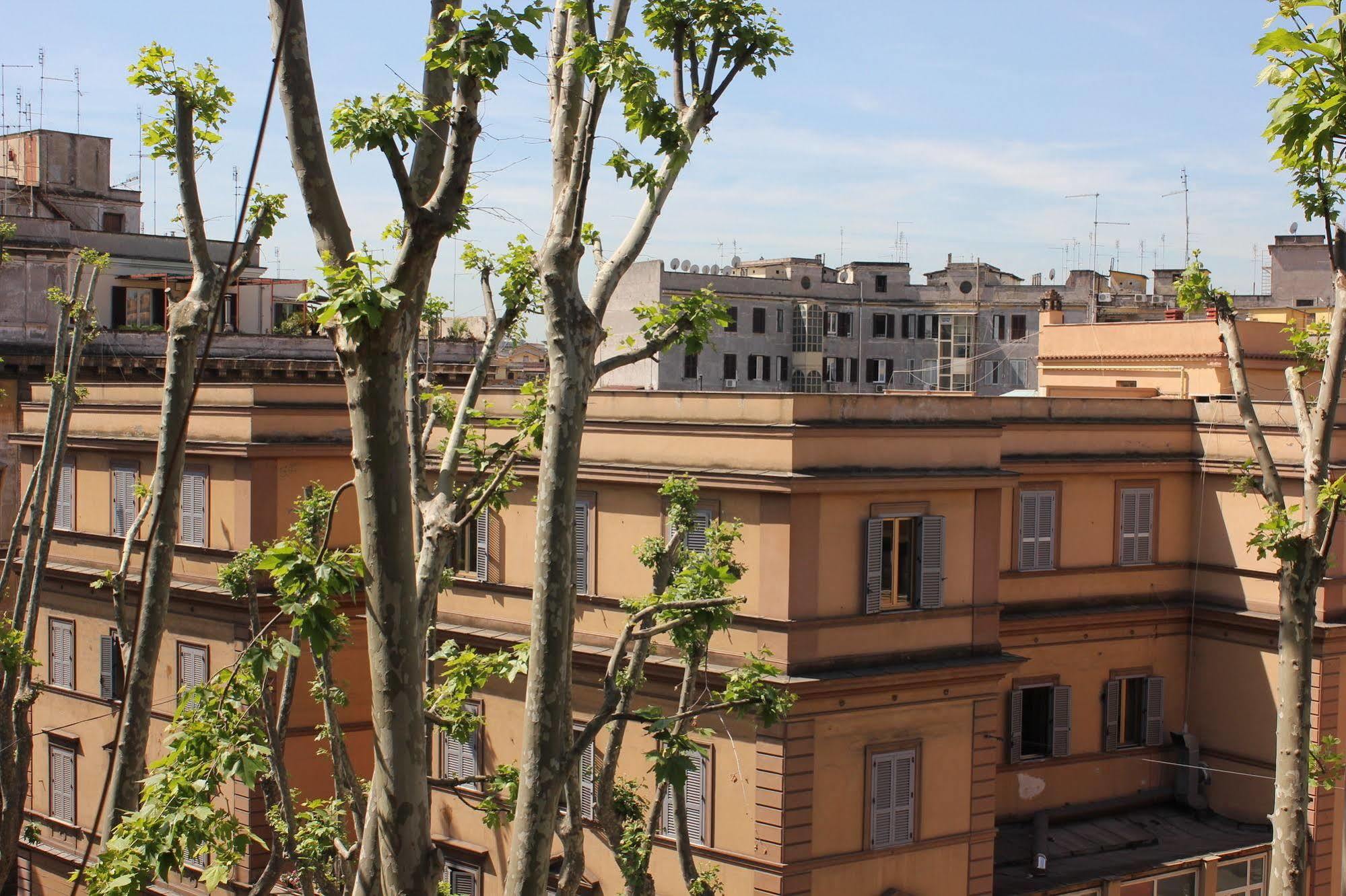 Bed & Breakfast Sole E Luna Roma